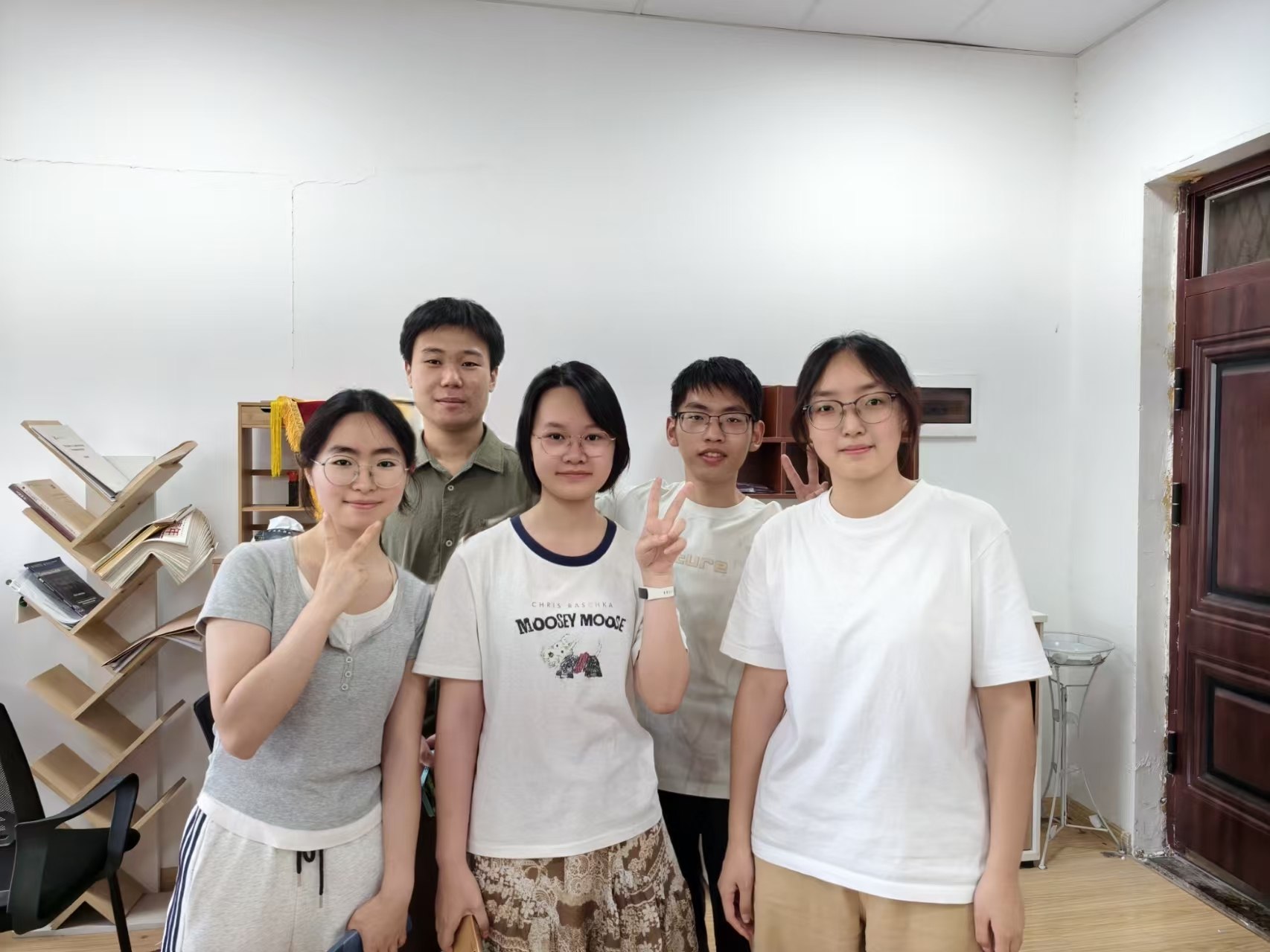 小团队合影
